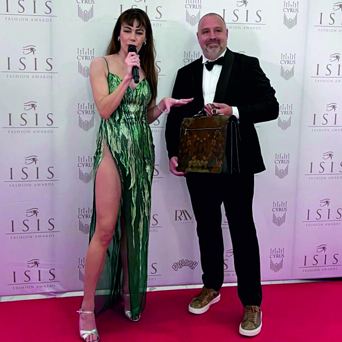 Goudleeratelier Van Soest bij de Isis Fashion Awards - nieuws